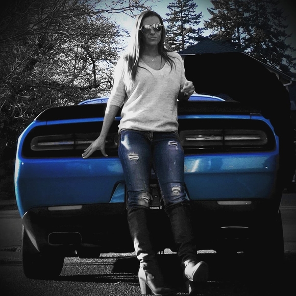 Meet your Posher, Andrea - Picture 1 of 1